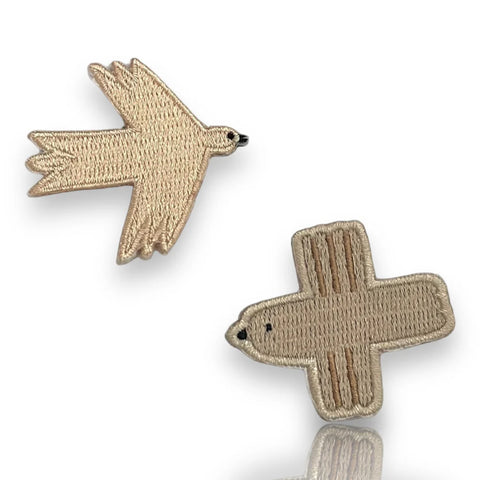 Lot de deux patches brodés et thermocollants en forme d'oiseaux pour la couture