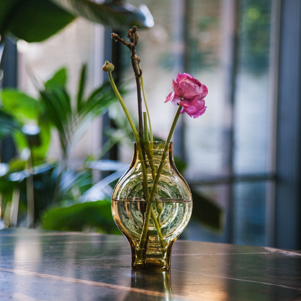 Petit Vase Rond Vert Olive en Verre Recyclé La Maison Naïve