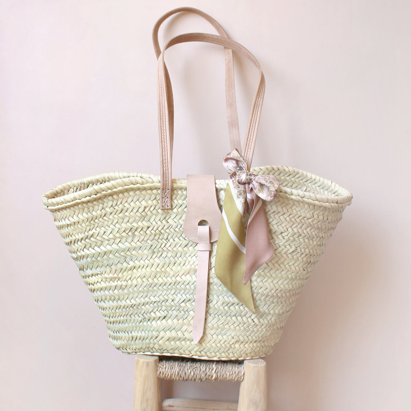 Couffin En Palmier Avec Bord Et Grandes Anses En Cuir - Panier De Rangement Décoratif, Style Nature Et Ethnique